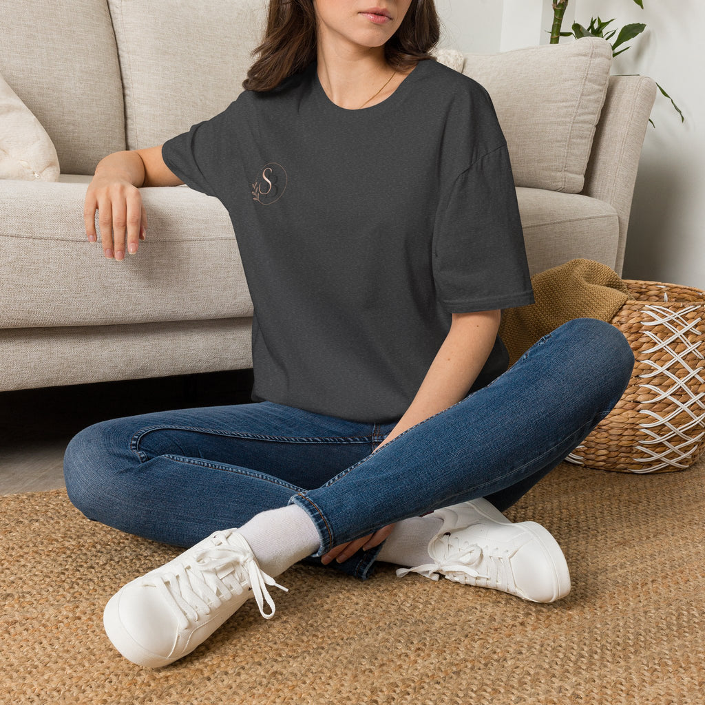 Minimal Monogram T-Shirt — Elegant 'B' Initial Tee